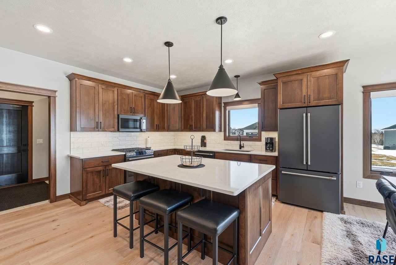 2701 W Oak Hill Dr #RENT - Photo 5 of 35