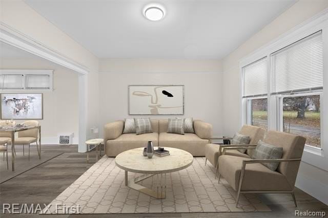 556 Leicester Ct - Photo 6 of 31