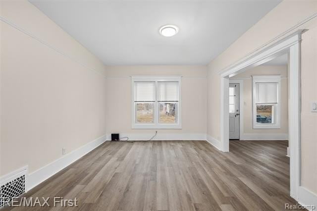 556 Leicester Ct - Photo 7 of 31