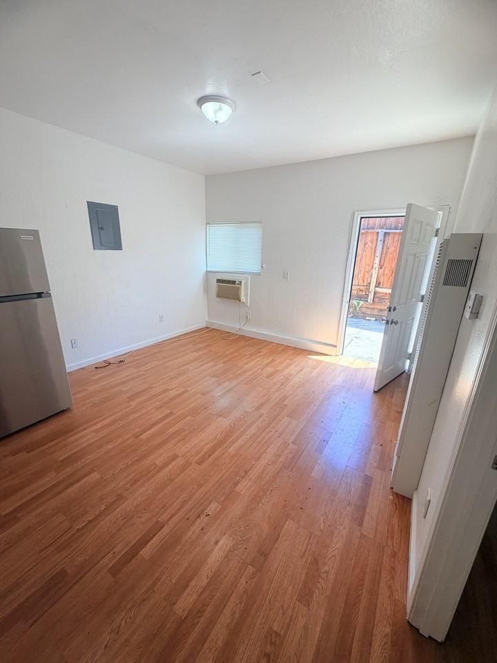2725 Del Oro Cir