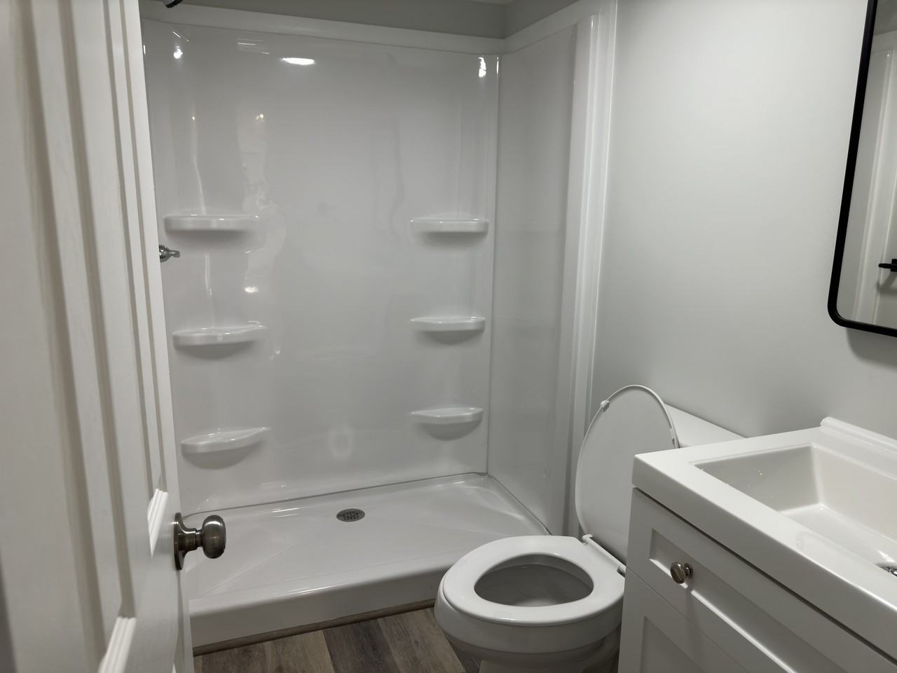 72 Rolandale Ln - Photo 5 of 23