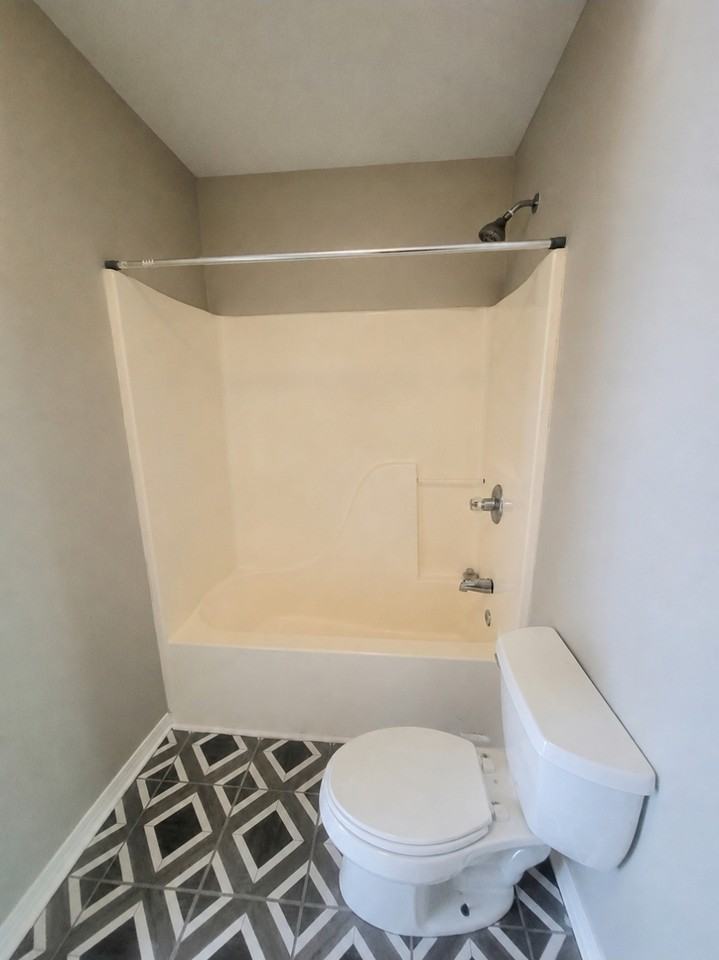 209 E 24th Ave #7 - Photo 3 of 22