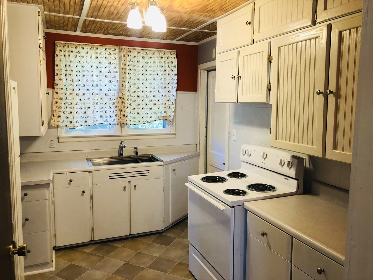 209 Main Street - Photo 7 of 17