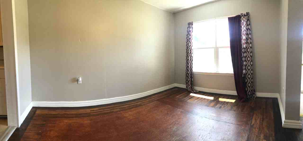 209 Main Street - Photo 5 of 17