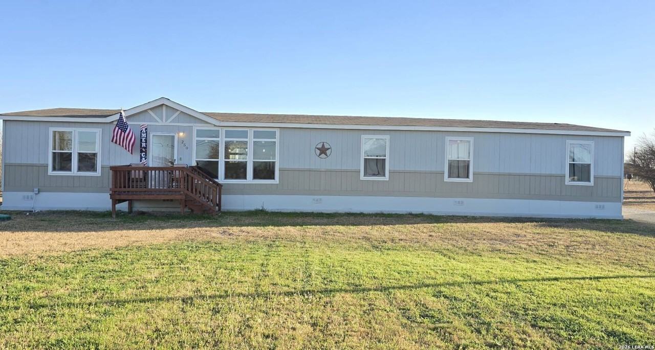 250 County Road 4631 - Photo 2 of 17