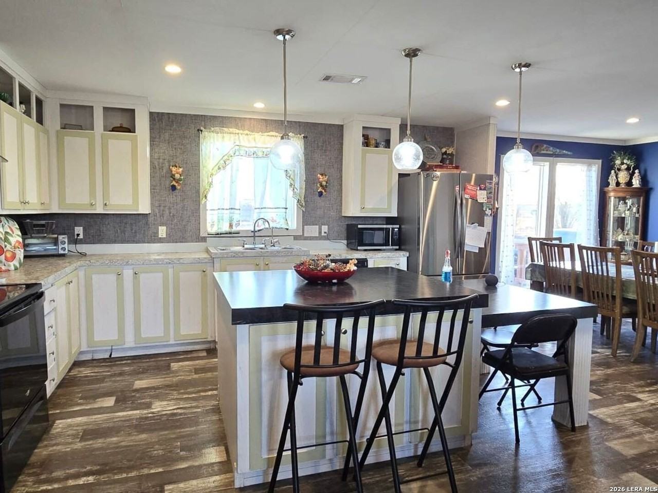 250 County Road 4631 - Photo 4 of 17