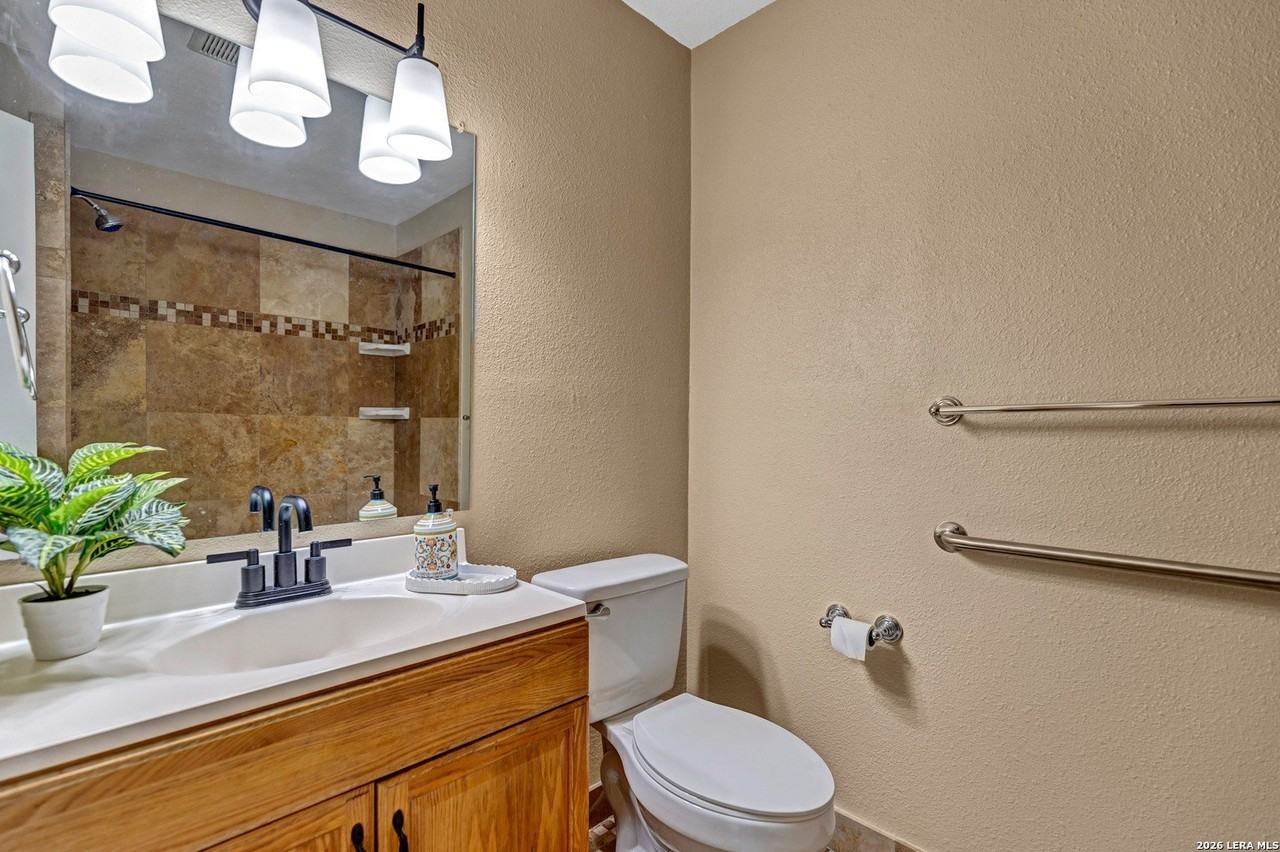 411 W Hart Ave - Photo 6 of 16
