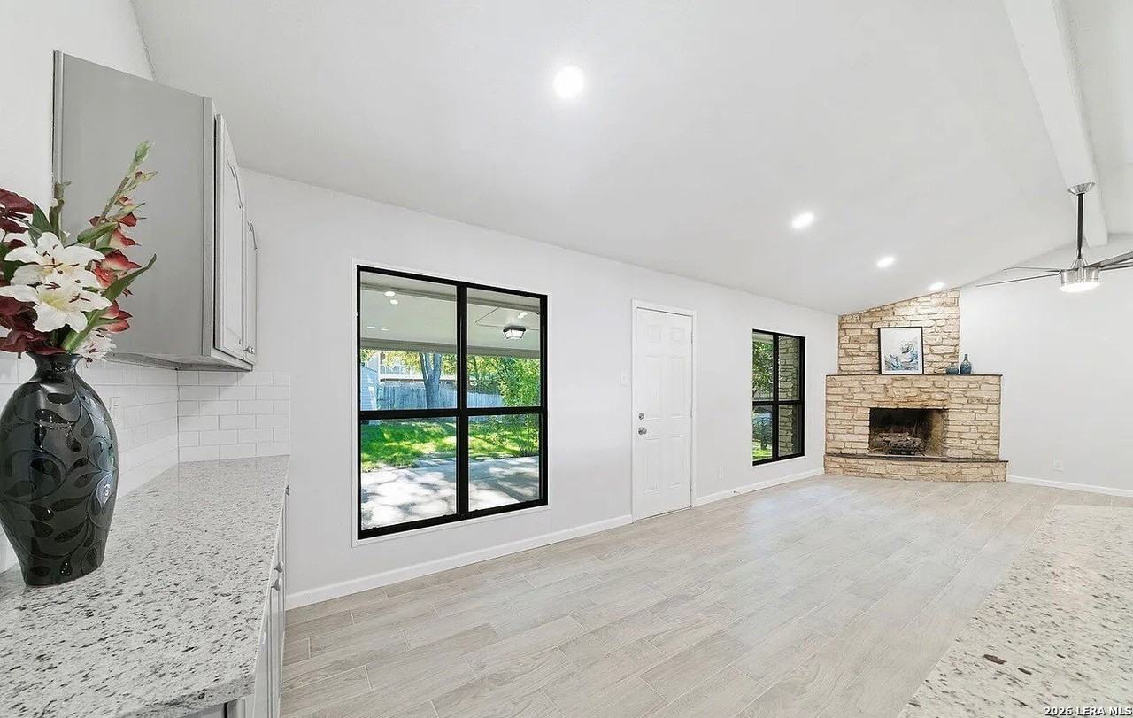 6302 Handsome Lake Dr - Photo 5 of 17