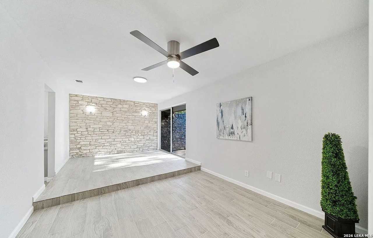6302 Handsome Lake Dr - Photo 7 of 17