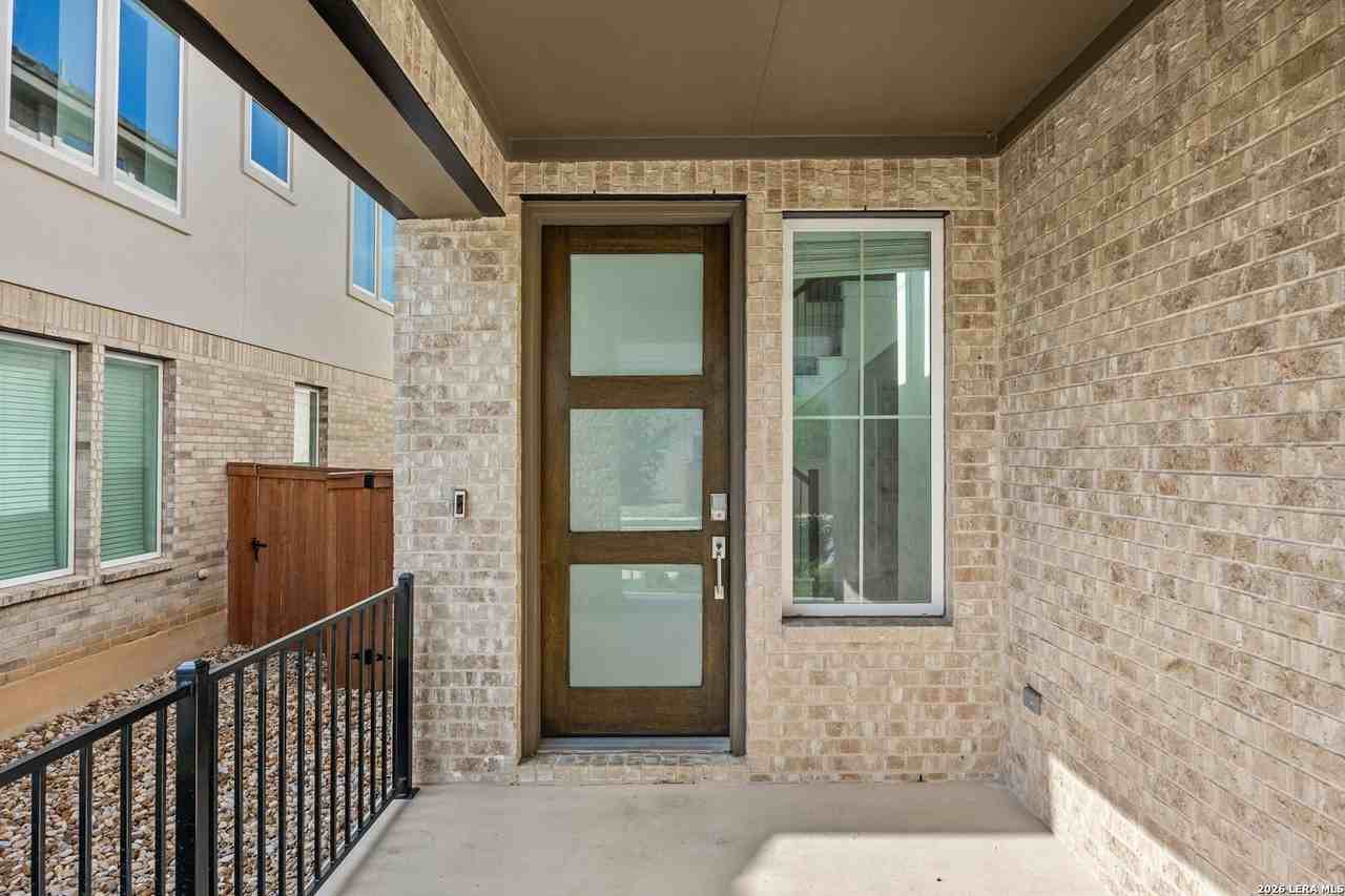 2145 Stampede Dr - Photo 2 of 36