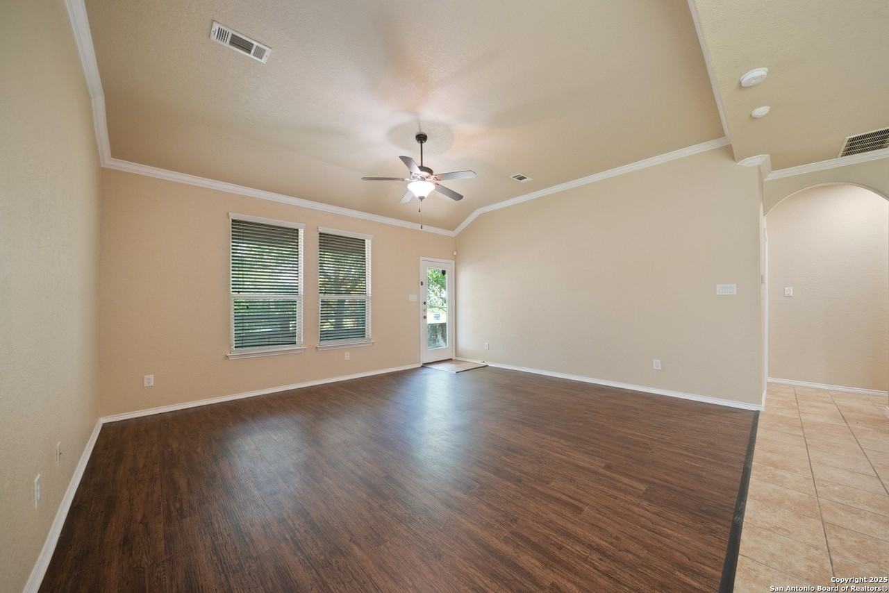 417 Cattle Run - Photo 7 of 29