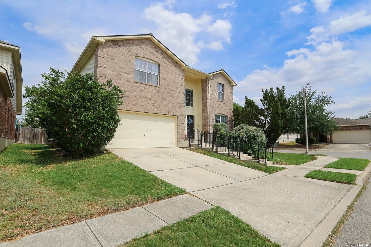 100 Steer Ln - Photo 2 of 42