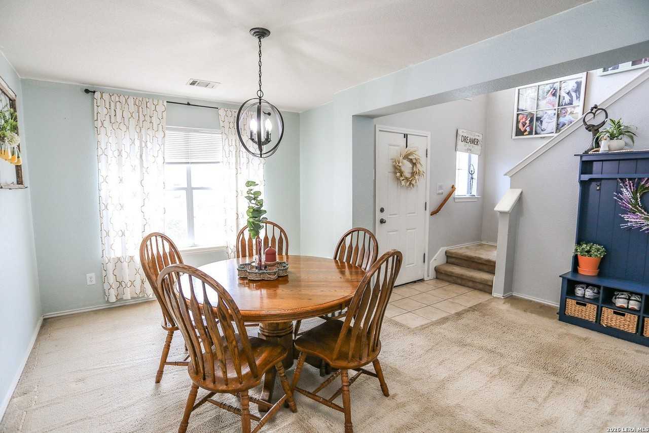 100 Steer Ln - Photo 7 of 42