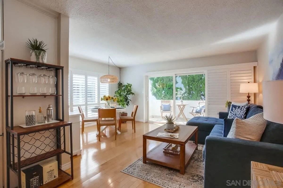 245 Coast Blvd #D2 - Photo 4 of 34