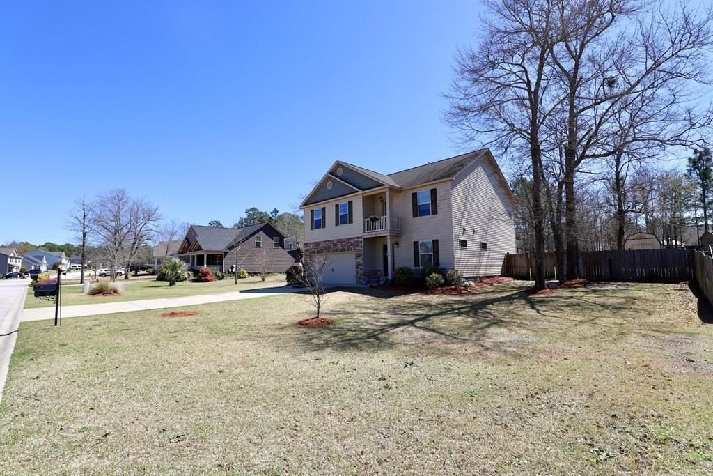 54 Edinburgh Castle Ln - Photo 3 of 50