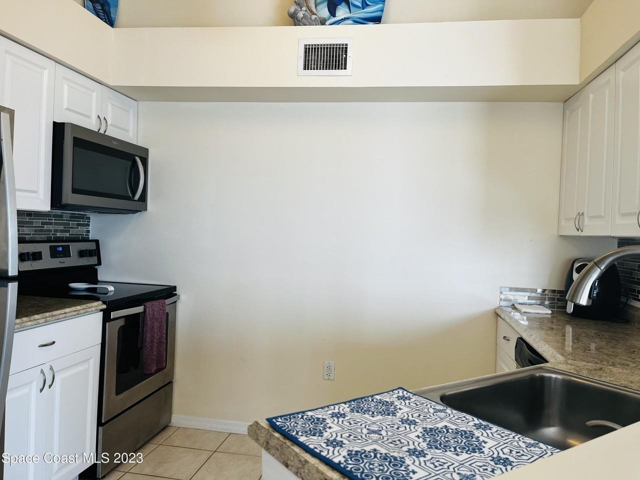 7000 N Highway 1 #202 - Photo 7 of 15