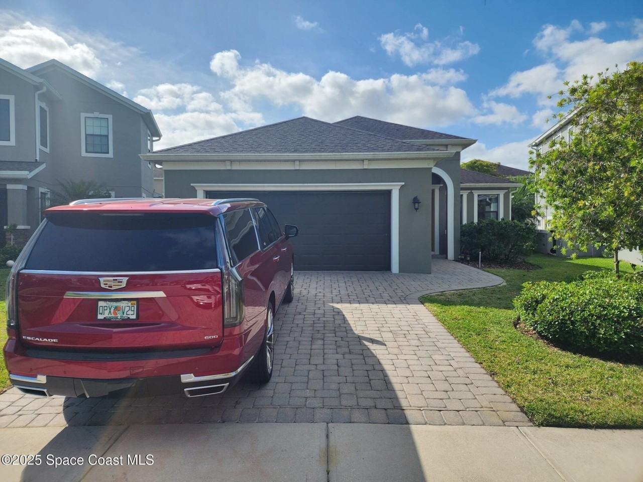2882 Amethyst Way - Photo 2 of 24