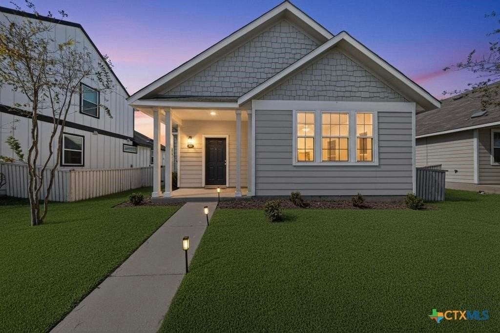 189 Fabion St - Photo 2 of 29