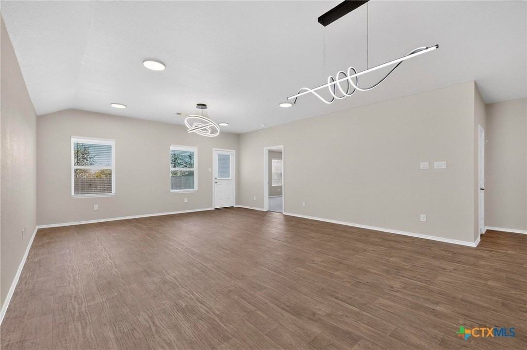 218 Sickle Loop - Photo 4 of 30