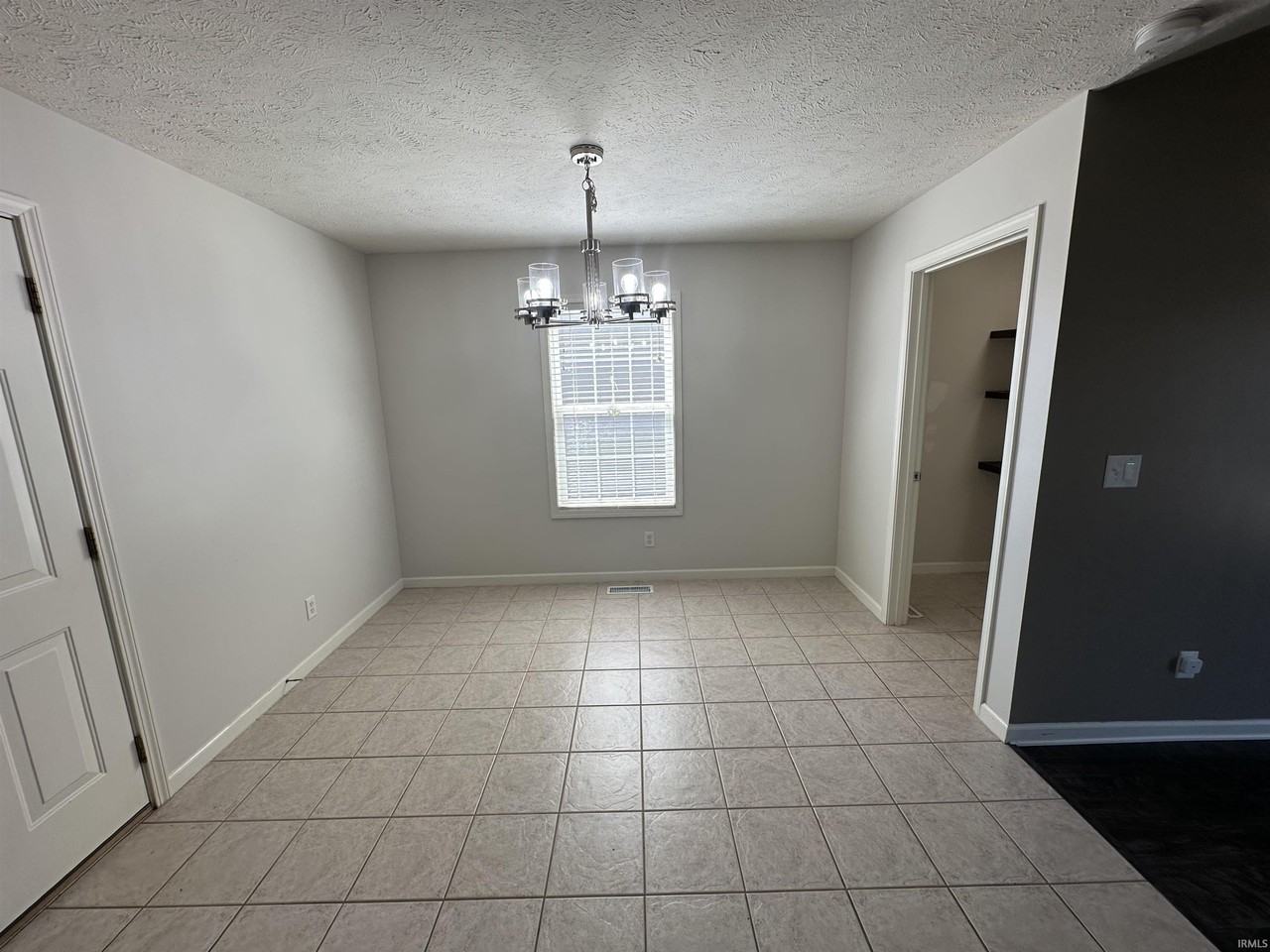 10686 Fall Creek Dr - Photo 4 of 11