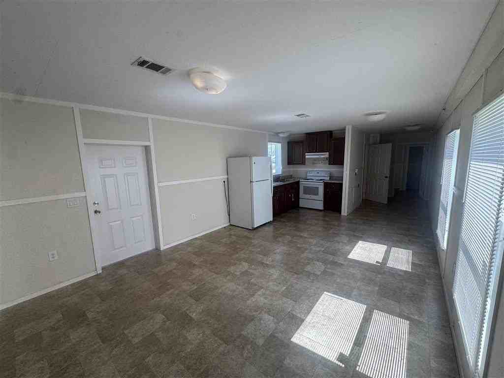 583 I 10 Mobile Village Rd - Photo 2 of 9
