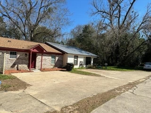 3421 N Carnation Ct - Photo 2 of 34