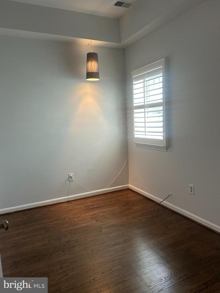 1416 S St Nw - Photo 7 of 14