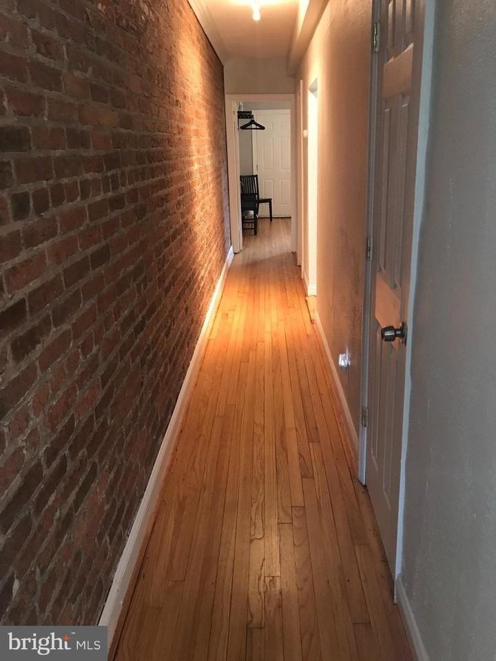 731 13th St Ne #1 - Photo 4 of 16