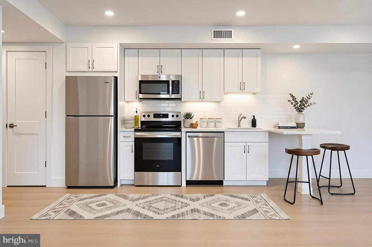 5408 1st Pl Nw #202 - Photo 4 of 14