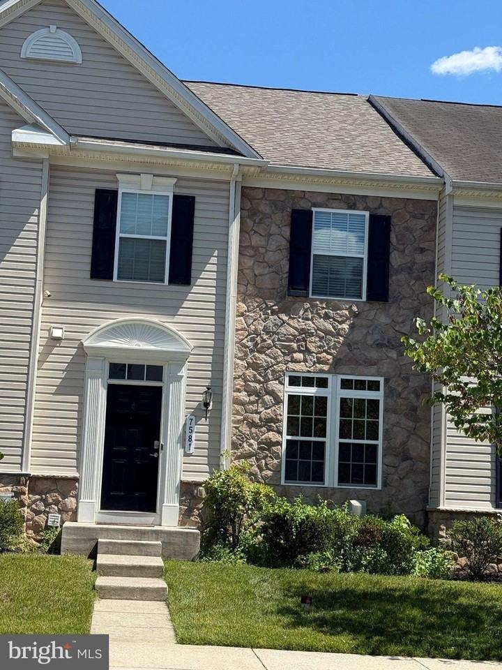 7581 Taunton Ct - Photo 2 of 46