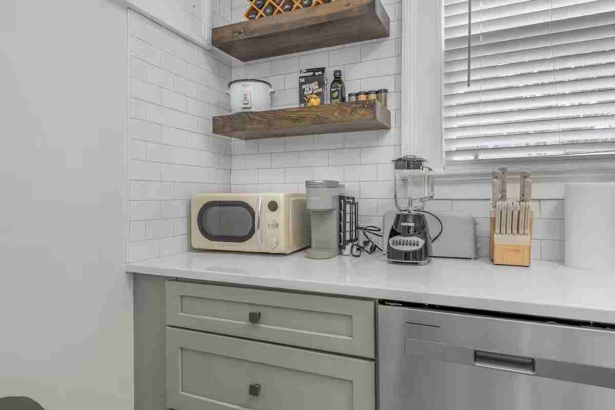 1421 S Hull St #1423 - Photo 6 of 26