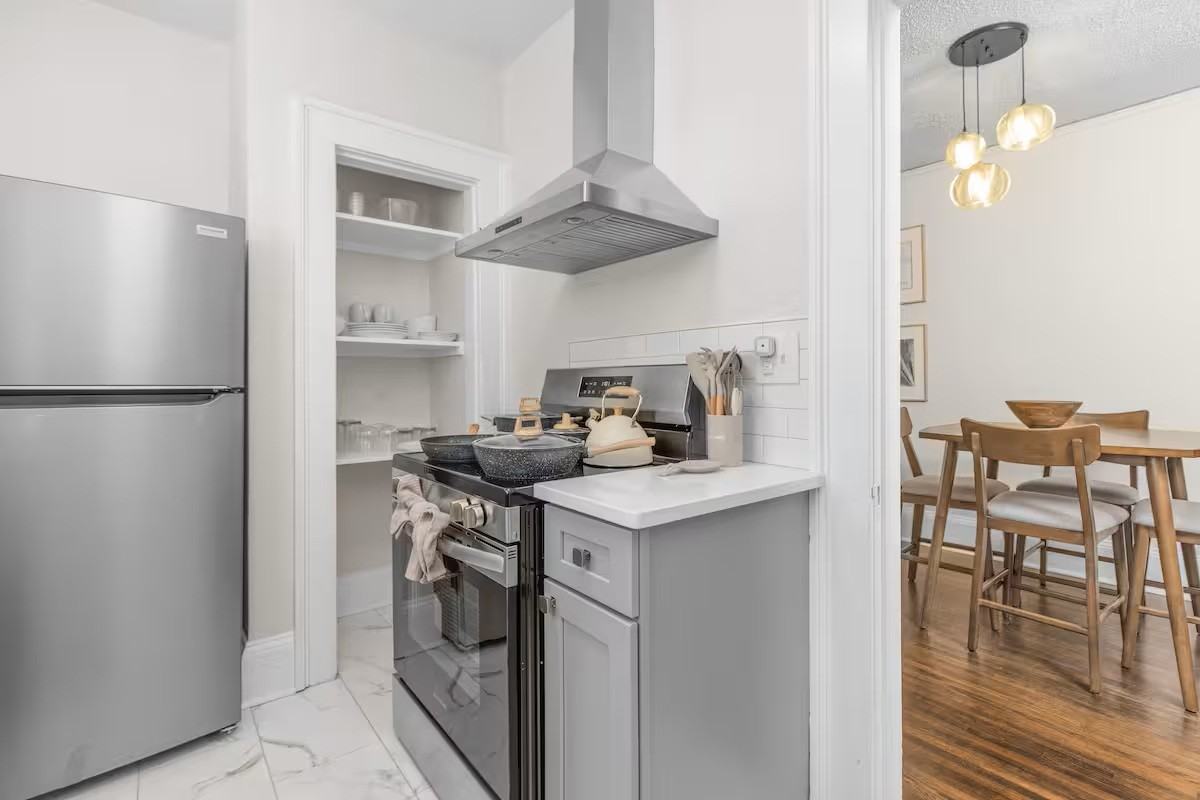 1421 S Hull St #1423 - Photo 7 of 26