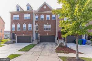 featured image of 5065 Ottawa Park Pl