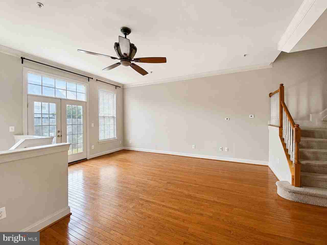 23514 Gardenside Pl - Photo 5 of 24