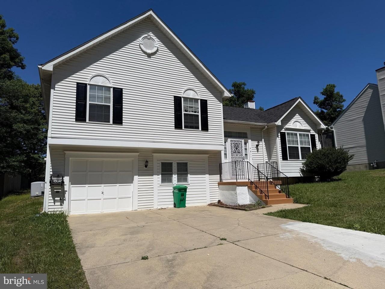 7211 Mount Forest Ter - Photo 2 of 6