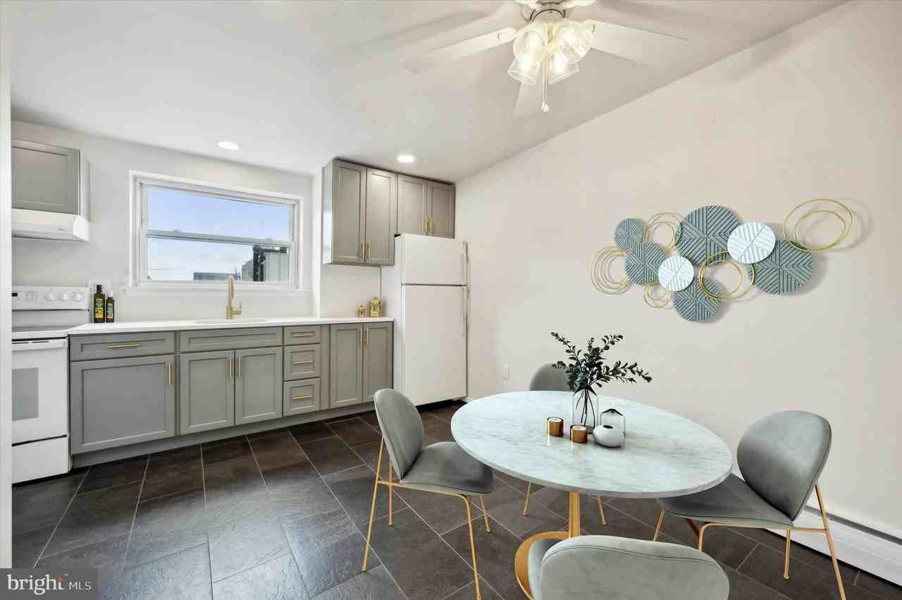 717 W Macdade Blvd - Photo 2 of 8