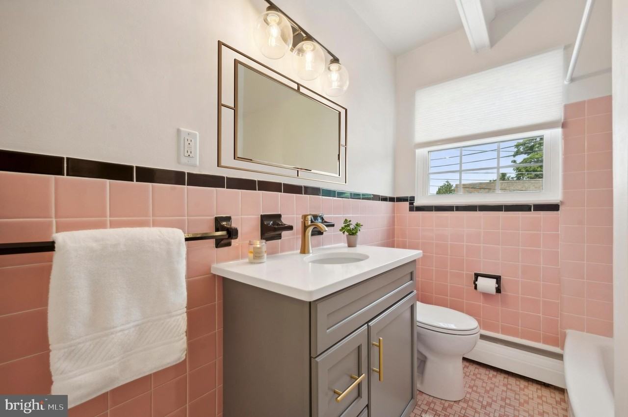717 W Macdade Blvd - Photo 5 of 8