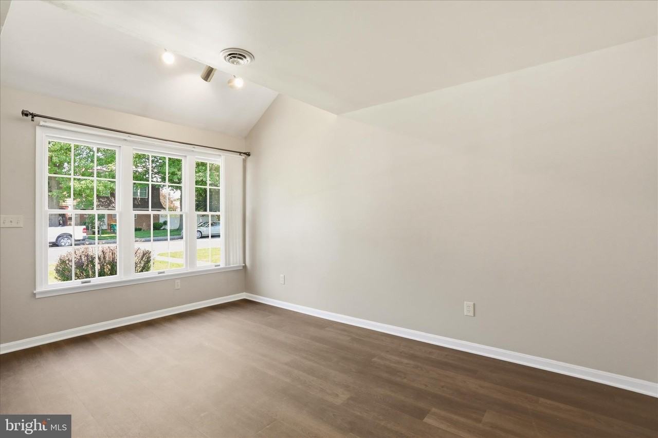1008 Orchard Dr - Photo 4 of 25