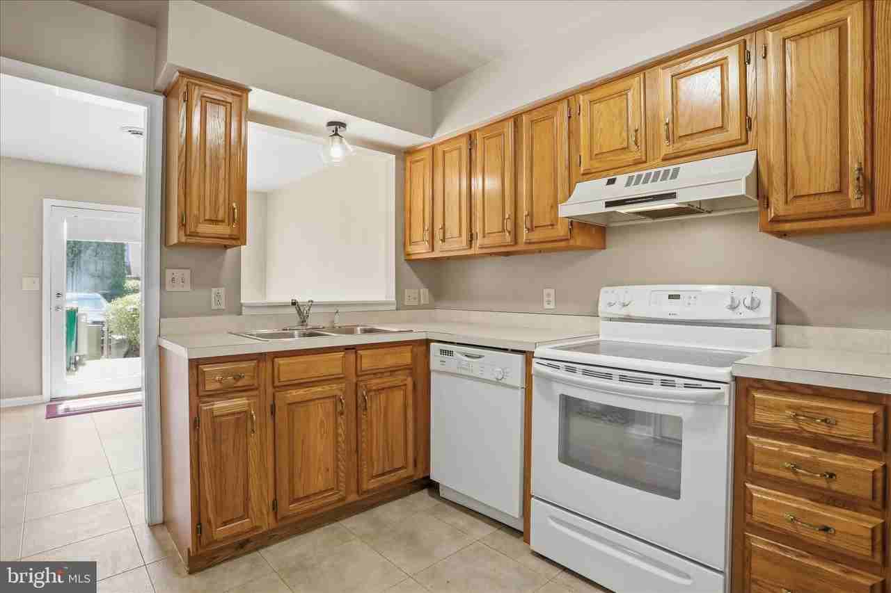 1008 Orchard Dr - Photo 6 of 25
