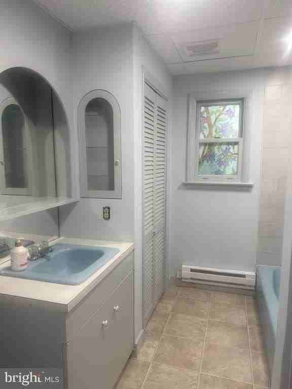 246 S Spruce St - Photo 5 of 6