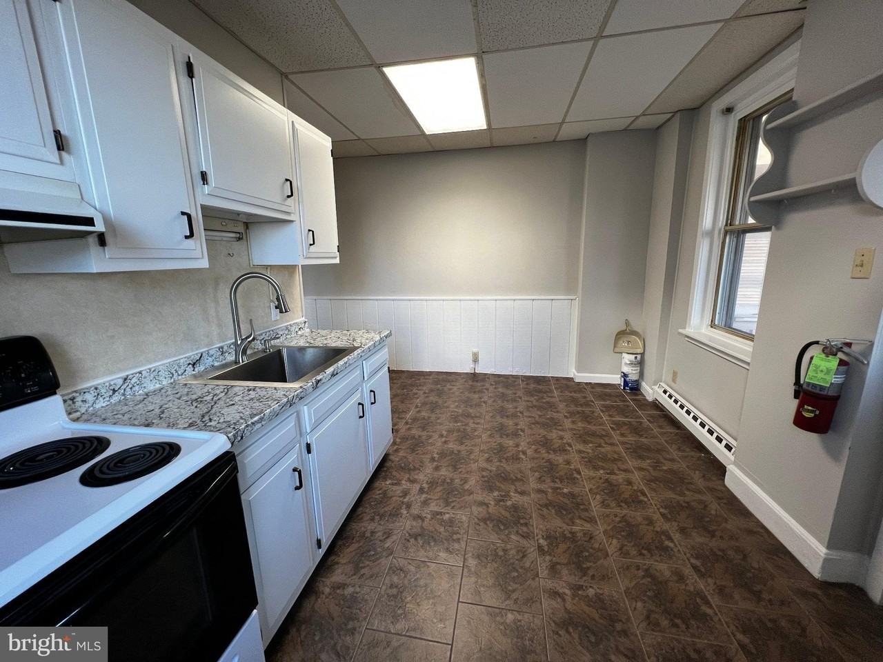 34 W 5th St - Photo 5 of 13