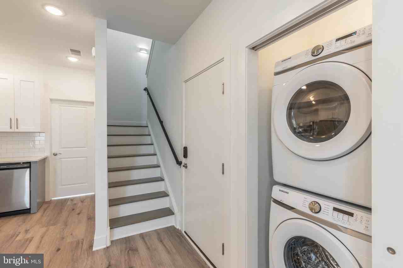 1423 N 8th St #3 - Photo 4 of 20