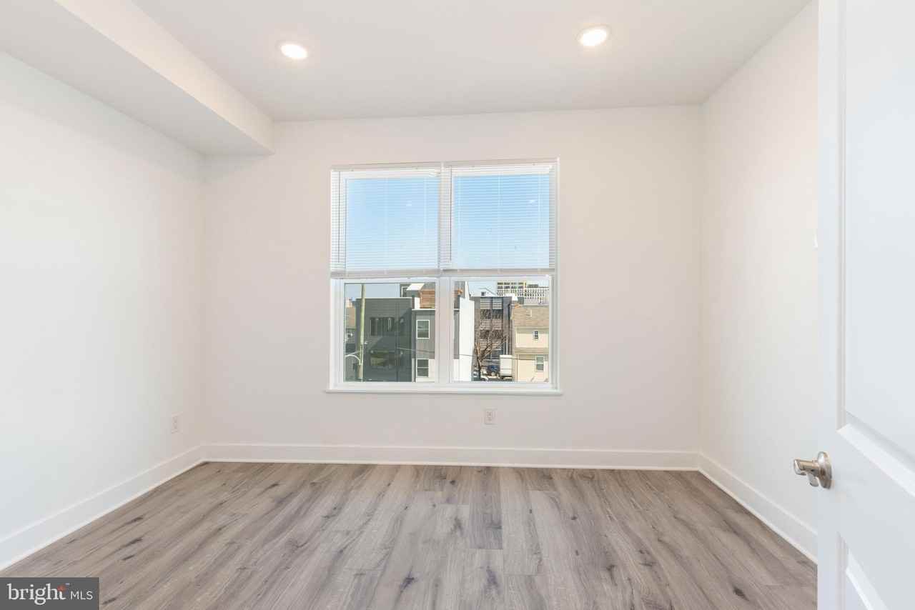 1423 N 8th St #3 - Photo 5 of 20