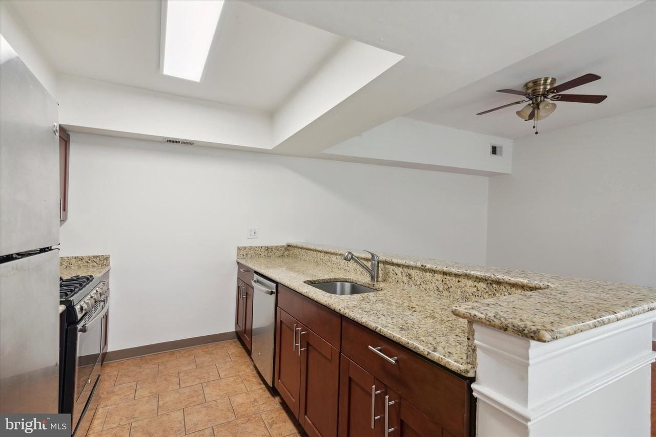 1604 Wallace St #102 - Photo 7 of 14