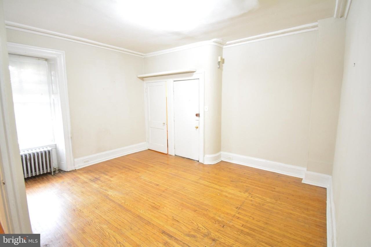 235 W Rittenhouse St #1B