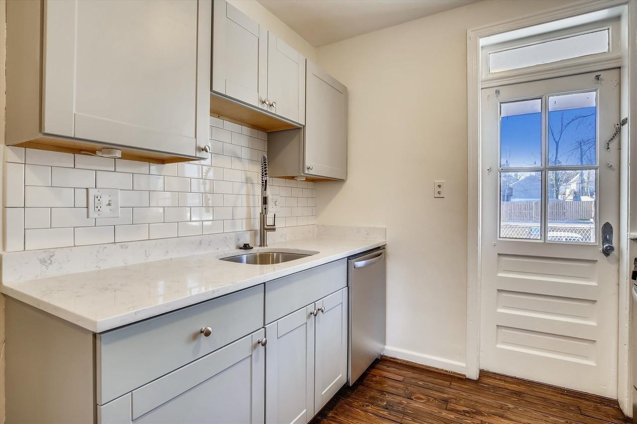 2502 Langston Blvd #2 - Photo 4 of 29