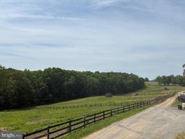 featured image of 150 N Hayfield Rd