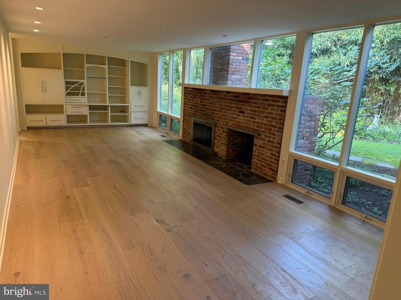 2111 Mason Hill Dr - Photo 5 of 29