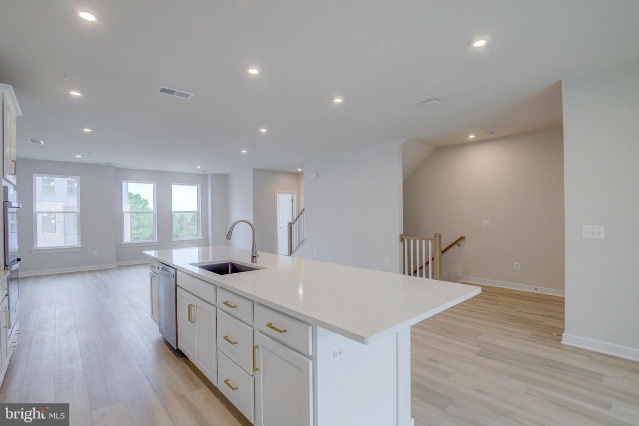 14138 Gypsum Loop - Photo 6 of 36