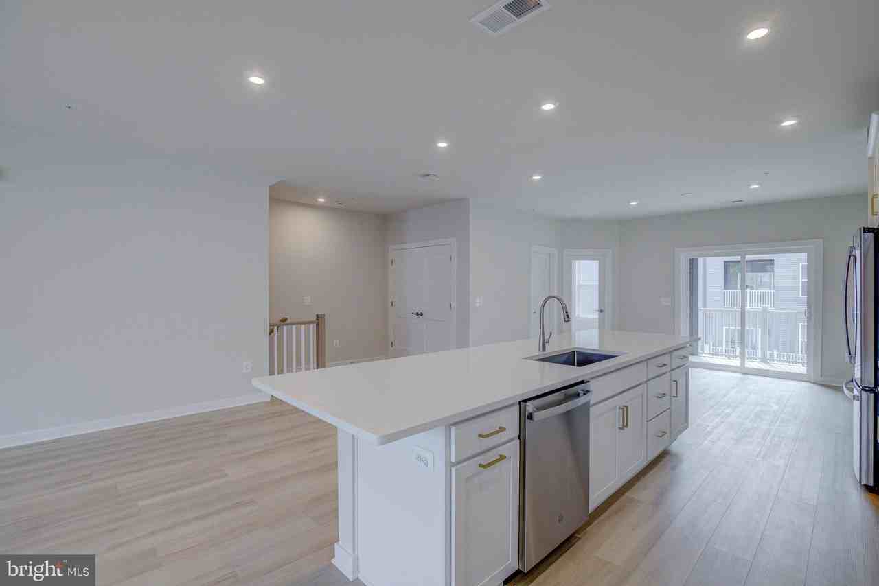 14138 Gypsum Loop - Photo 7 of 36
